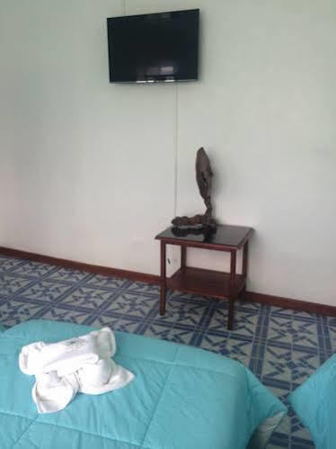 Hotel Salinas Puerto Ayora  Dış mekan fotoğraf